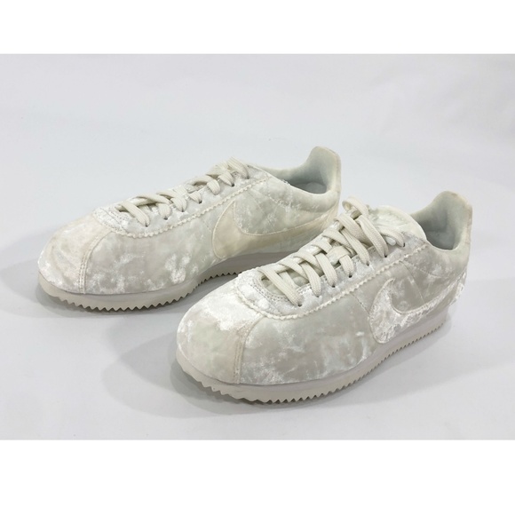Nike Cortez Classic LX Sail Velvet AA3255-100 - Picture 8 of 8